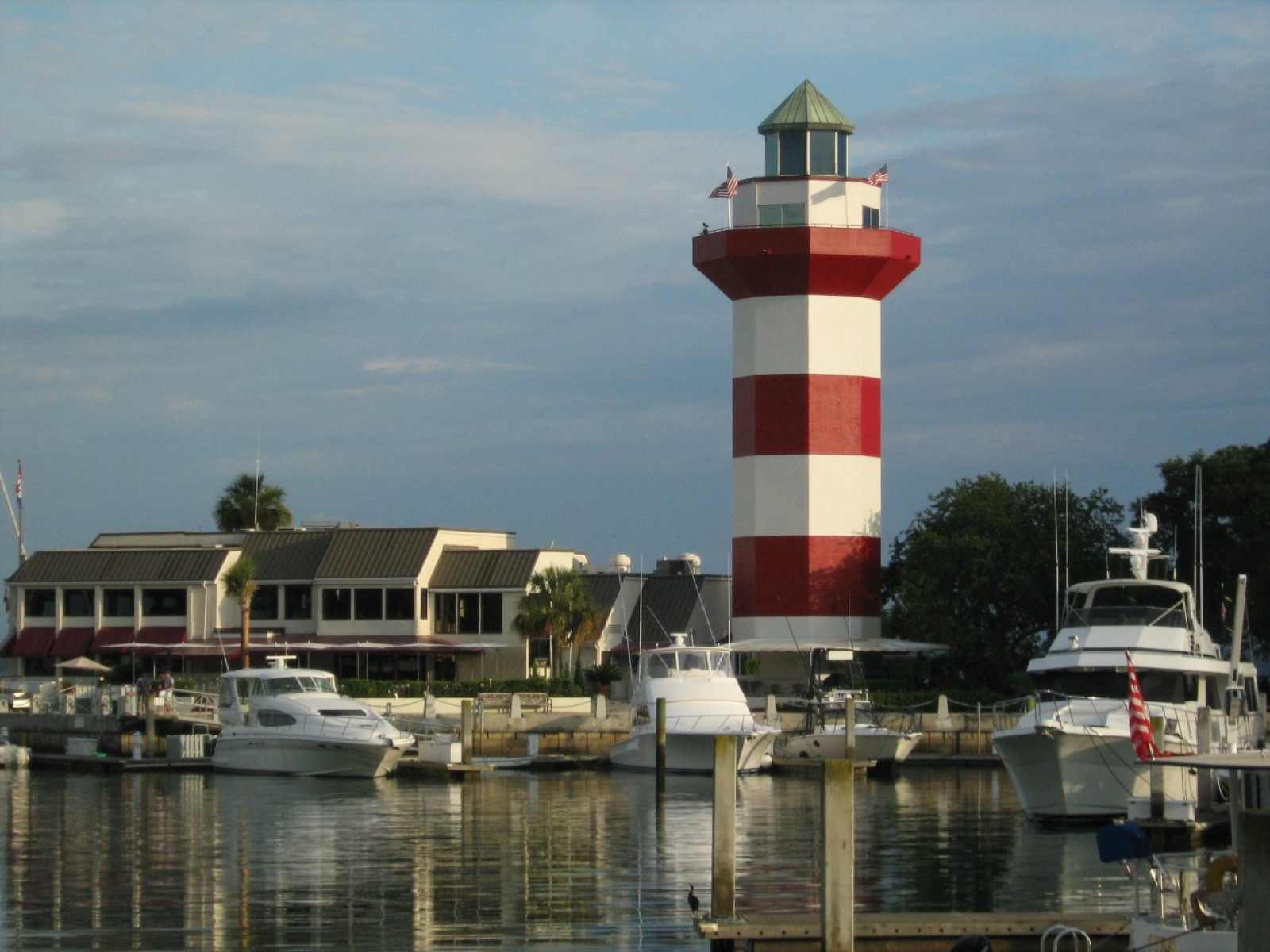 Harbour town lighthouse, hilton head island, sc